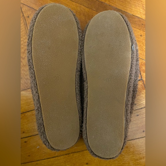 Nice unisex sleepers - Picture 2 of 2